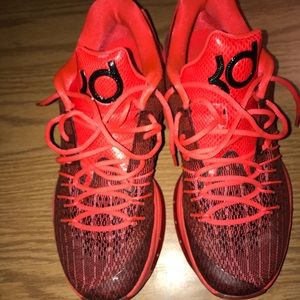 KD 8 Crimson Red size 11